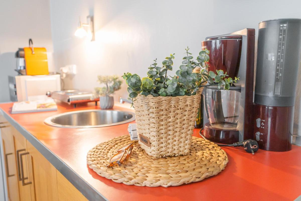 شقة Bright Studio Close To Charles Bridge And Prague Castle المظهر الخارجي الصورة
